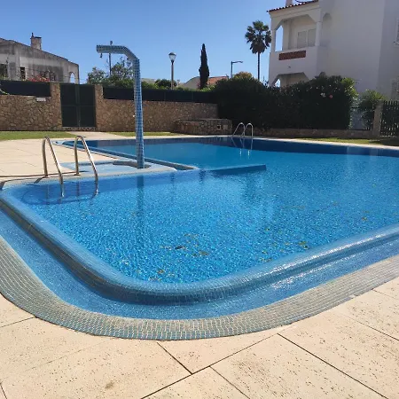 Holiday home Prestige For Moradia Amendoeiras *
