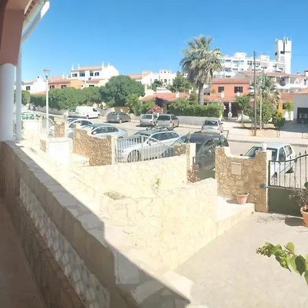 Holiday home Prestige For Moradia Amendoeiras *