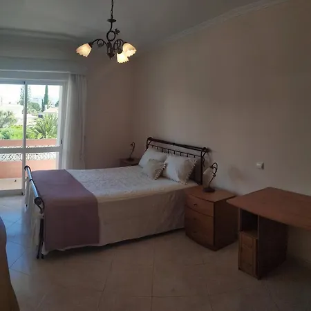 Prestige For Moradia Amendoeiras * Quarteira