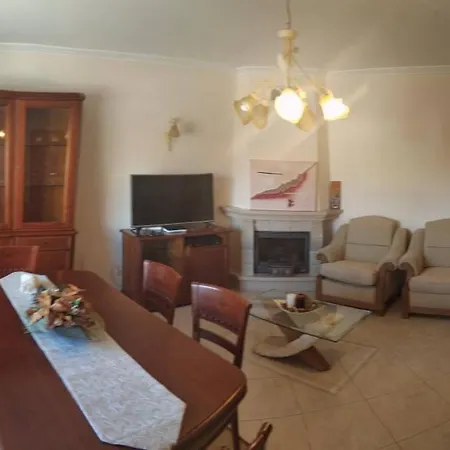 Prestige For Moradia Amendoeiras Vakantiehuis